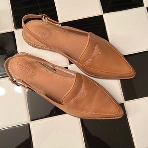 Sperry slides! Adjustable back! Never worn -